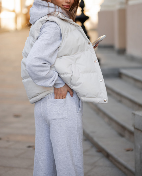 122 Костюм спортивний з трьохнитки з вишивкою та з капюшоном